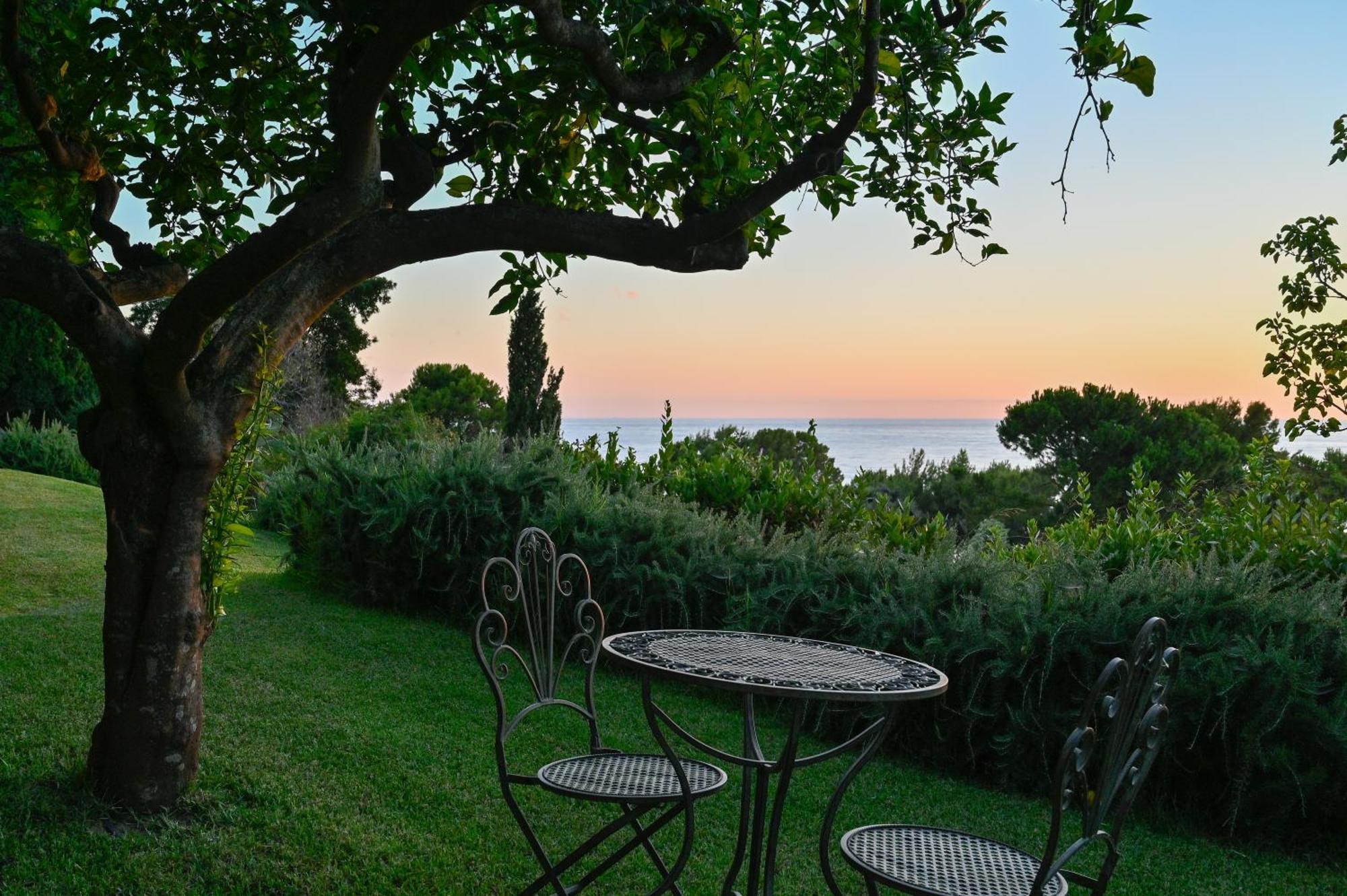 Albeca Boutique Hotel - Relais De Charme Sul Mare Castellabate Exterior foto